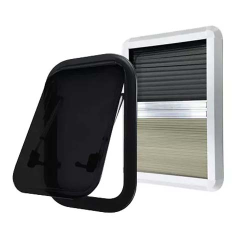 Camper-Fenster mit Rollo